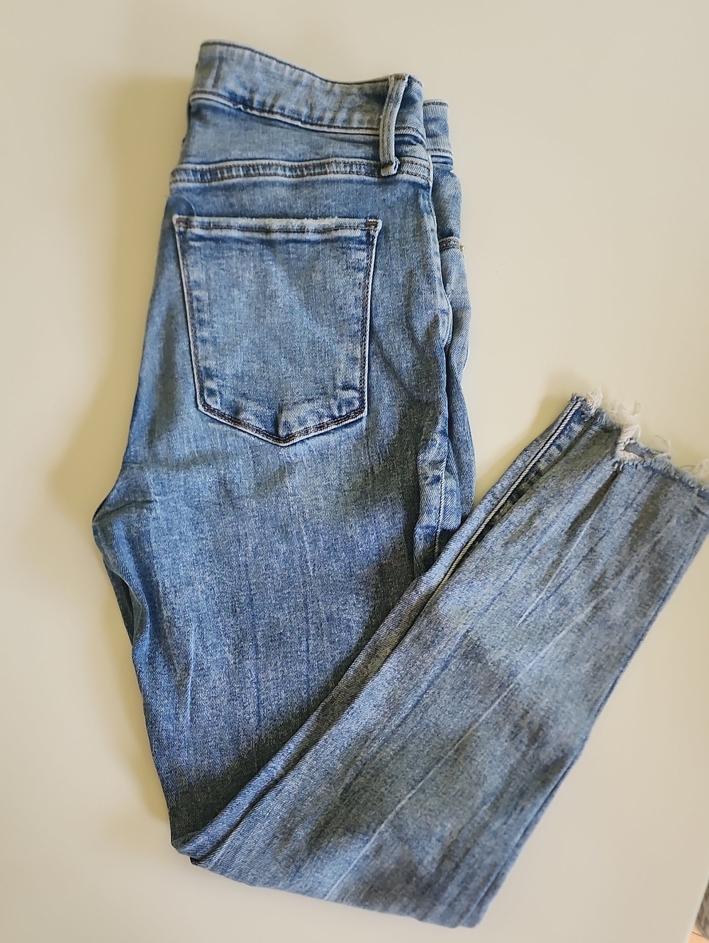 Abercrombie & Fitch High Rise Skinny Ankle Jean
